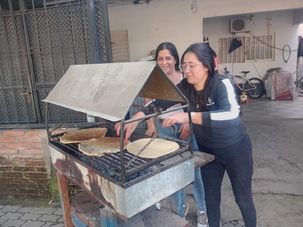 En Villa Muñecas, el trabajo comunitario se transforma en acciones concretas para las familias del barrio produccion