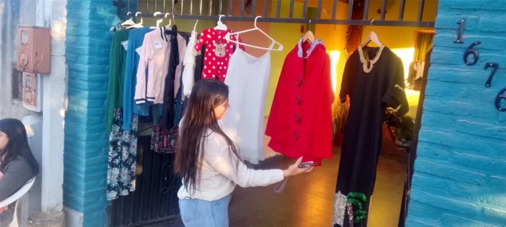 Una feria americana que fortalece la solidaridad en Barrio Francisco de Aguirre feria americana1