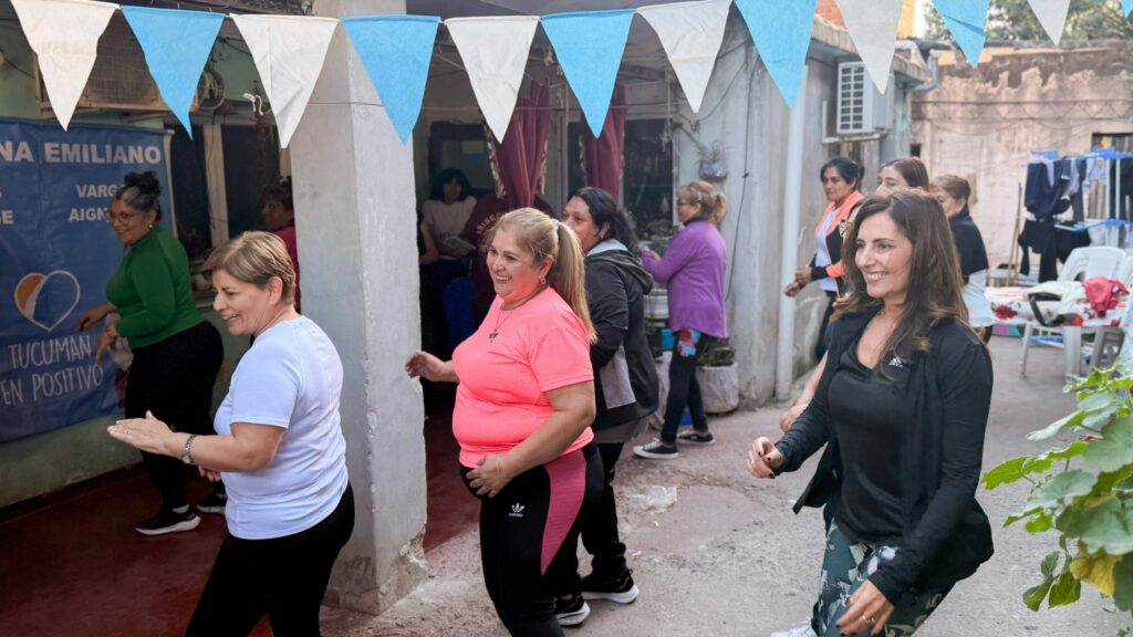 Comenzaron las clases de zumba en Barrio San José photo 4911525725999926334 w