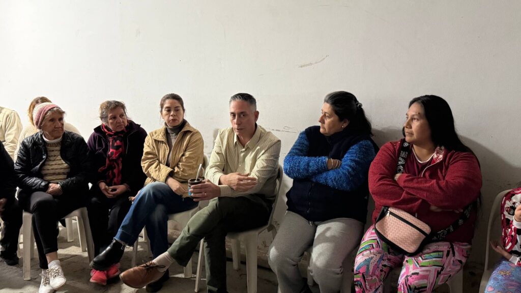 La participación vecinal fortalece la construcción de soluciones en Barrio El Gráfico 4992607342679493677