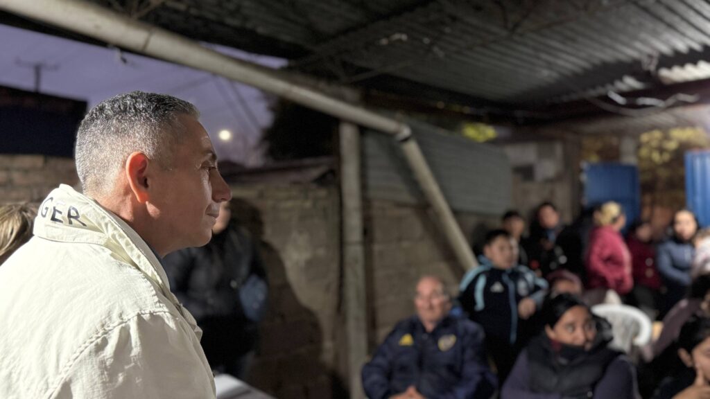 El diálogo comunitario como camino para construir soluciones en Villa Muñecas 5014927441608248286