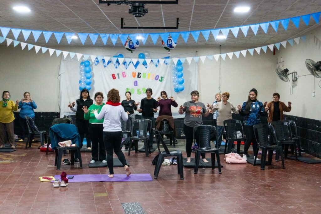 El deporte y el bienestar como herramientas para fortalecer la comunidad en Barrio Aguas Corrientes 5014927441608248386