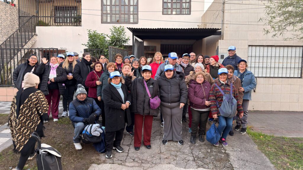 Gobierno participativo: acompañamos a nuestros adultos mayores para que puedan disfrutar y conocer Tucumán 5044349024147803084