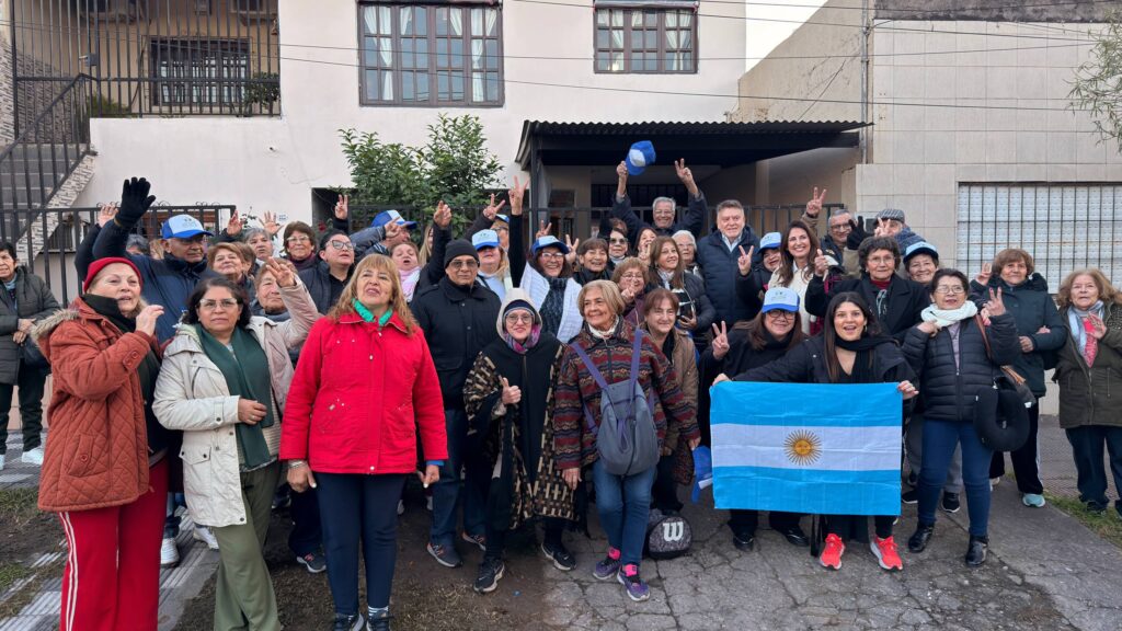 Gobierno participativo: acompañamos a nuestros adultos mayores para que puedan disfrutar y conocer Tucumán 5044349024147803086