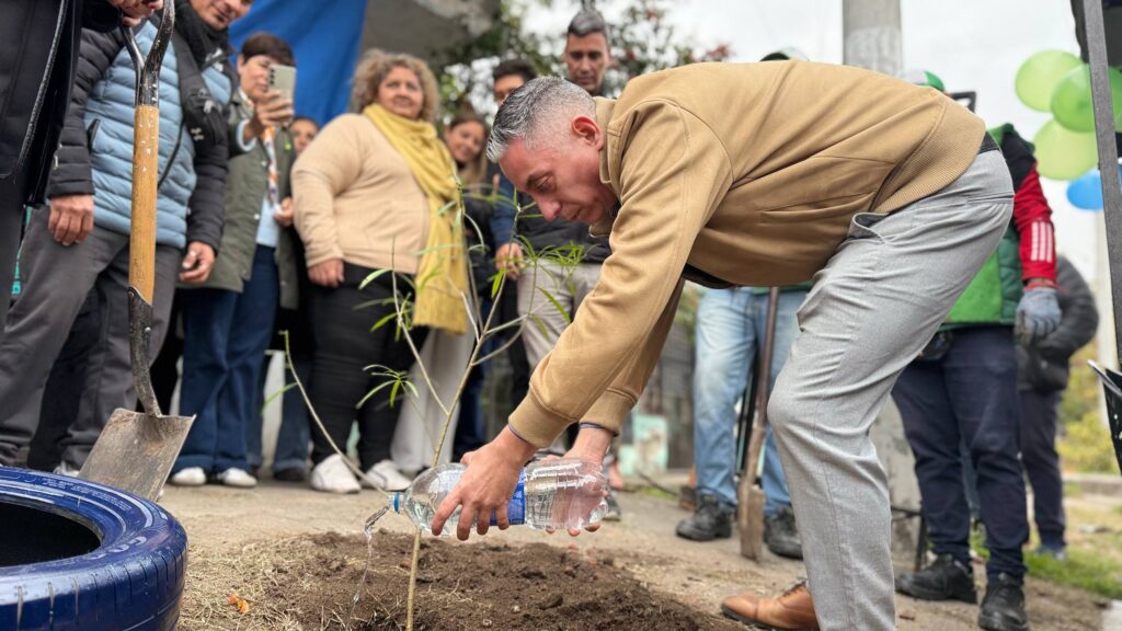 Vecinos participaron de una nueva jornada de EcoCanje para promover el reciclaje y el cuidado del ambiente 5053209911046638634