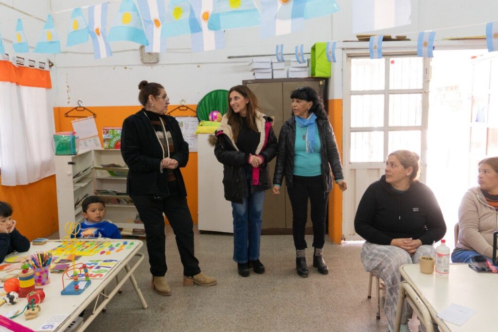 Charla sobre hábitos saludables y detección temprana en el desarrollo infantil reunió a familias en la Escuela Griet 5073482934072839449