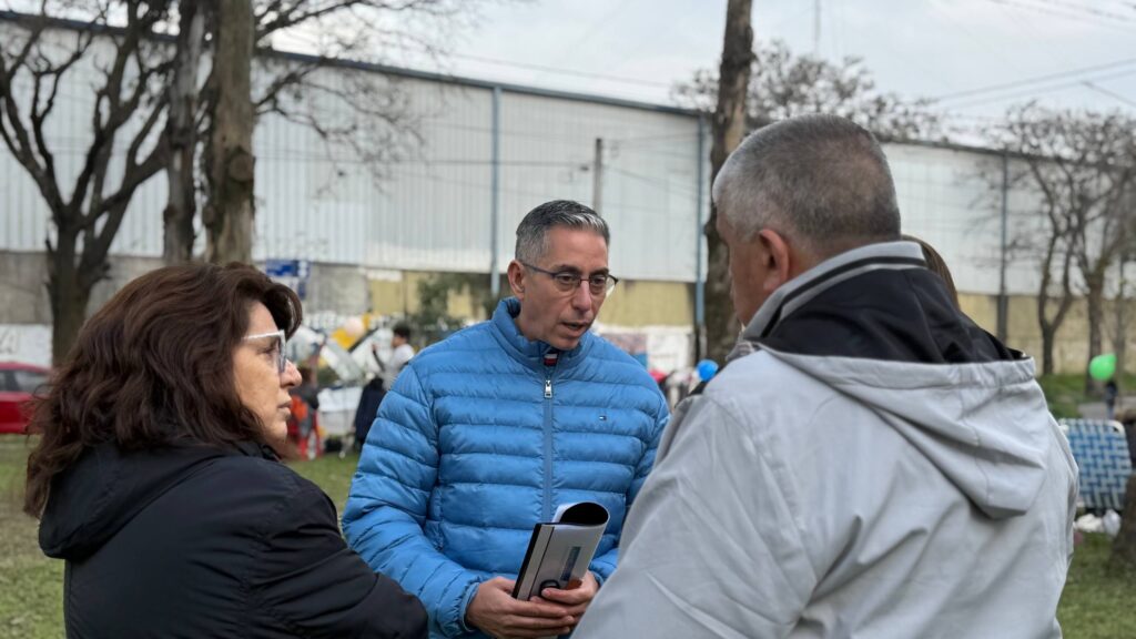 En zona norte de la capital: avanza el proyecto para renovar la Plaza Viluco con un nuevo playón deportivo 4911302078462889330