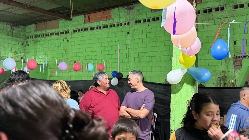 El barrio el Salvador celebró el Día del Niño con una jornada para compartir en comunidad 4929460774988614862