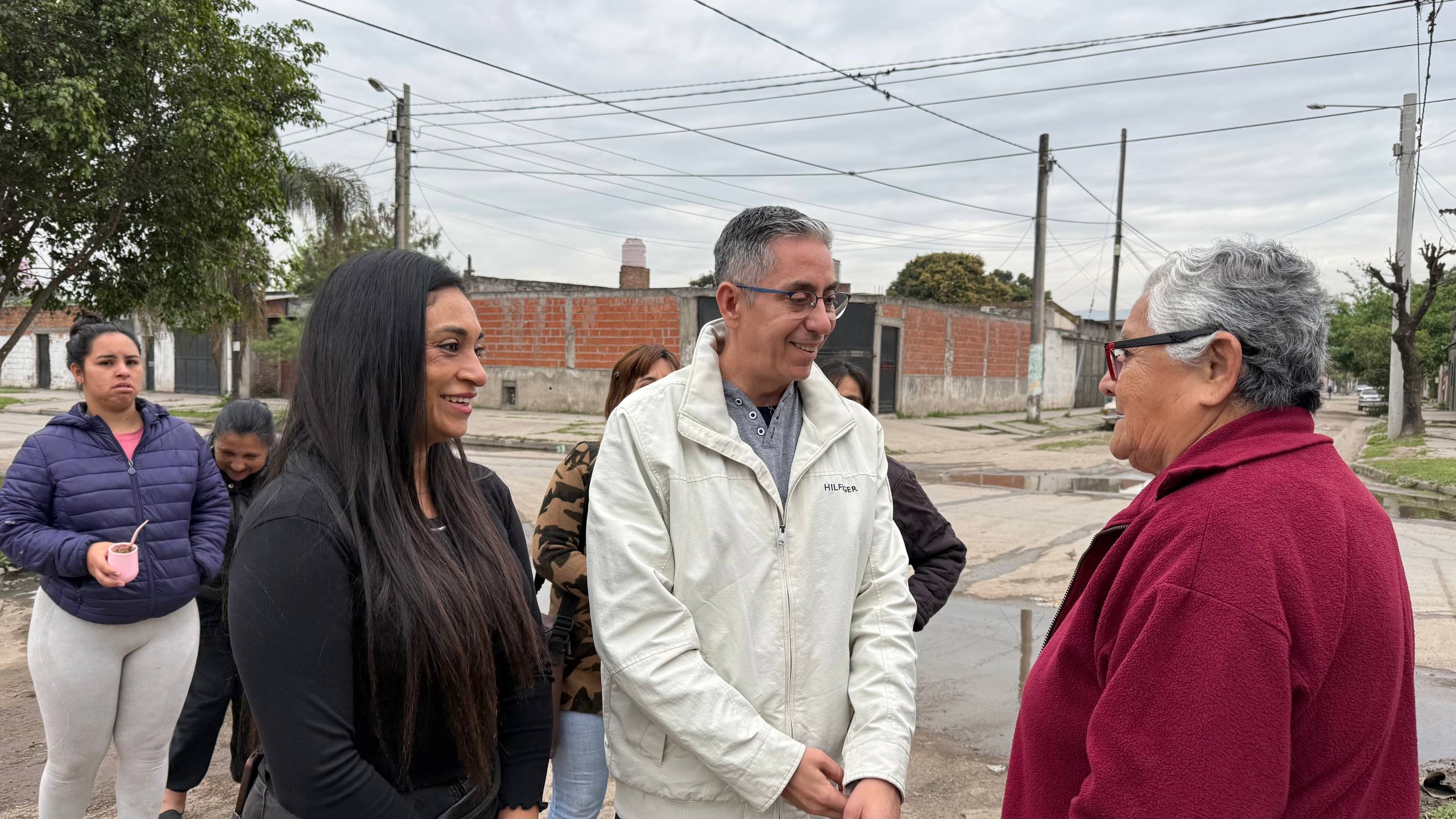 Barrio Estrella de Evita: realizaron un operativo de limpieza y mantenimiento junto a los vecinos 4967800633780014228