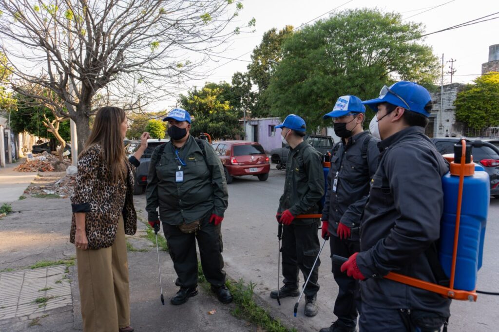Villa Urquiza: el operativo “Tucumán en Positivo en Acción” acercó tareas de limpieza y mantenimiento a los vecinos 4999436168881442019