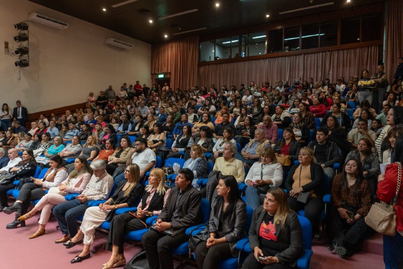 Debate en Positivo: una invitación a escuchar, intercambiar y construir 5021553090087291948