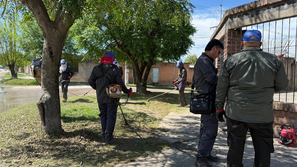 Tucumán en Positivo en Acción acompañó a los vecinos del barrio 72 Viviendas 5053326119976766600